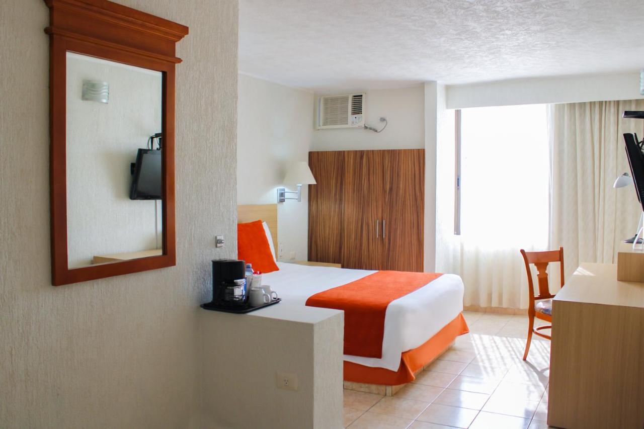 Hotel & Suites Real Del Lago Villahermosa Luaran gambar