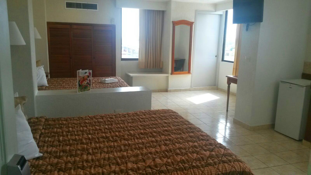 Hotel & Suites Real Del Lago Villahermosa Luaran gambar