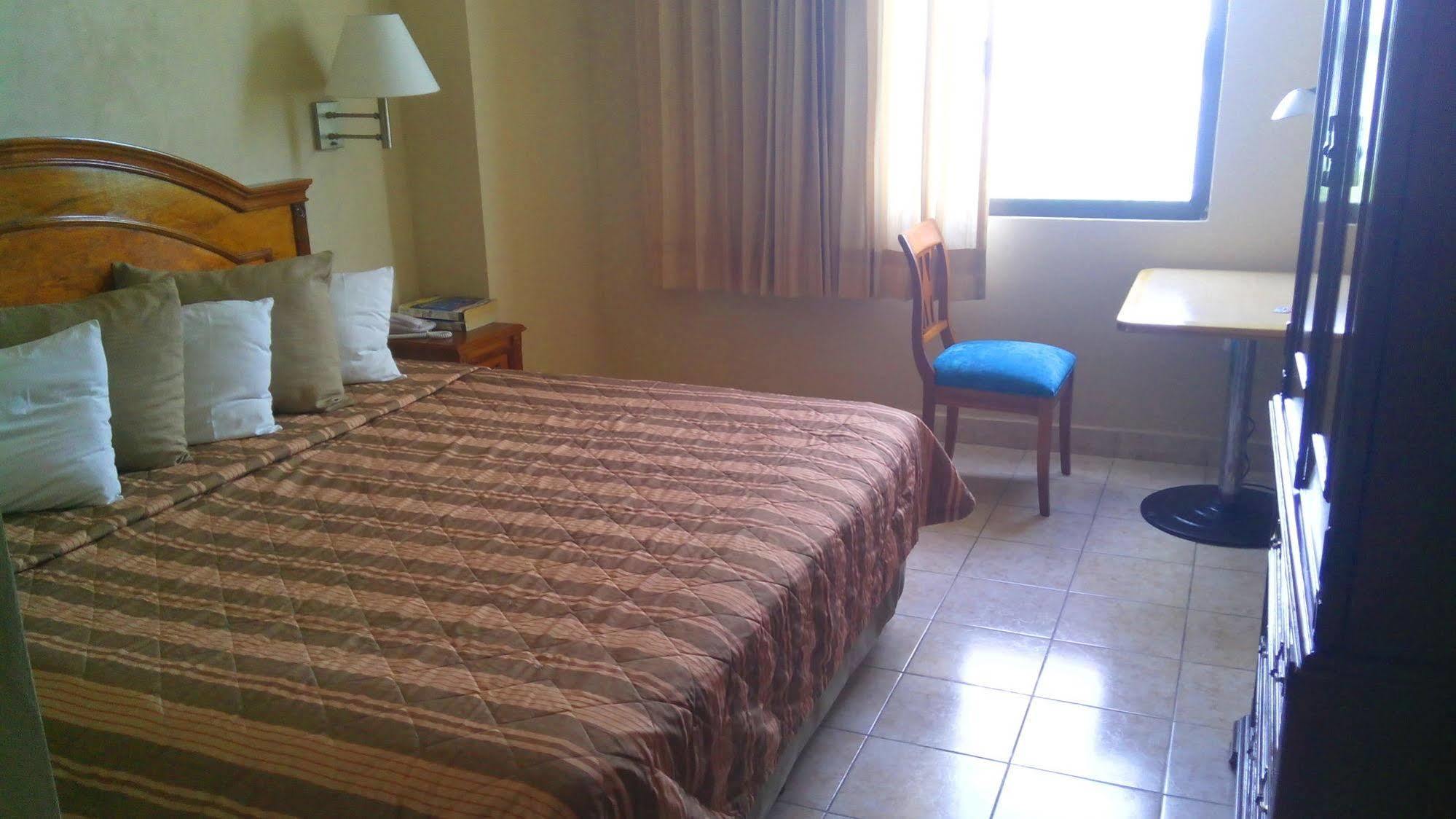 Hotel & Suites Real Del Lago Villahermosa Luaran gambar